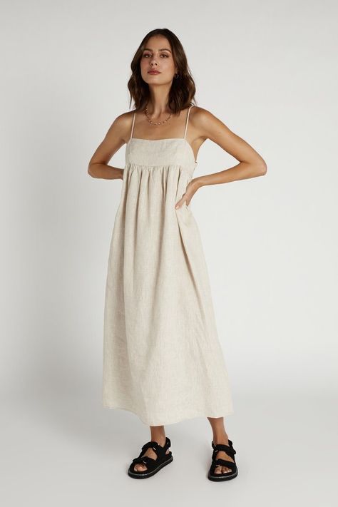 Linen Clothes Style, Linen Clothes Dresses, Linen Strap Dress, Beige Linen Dress Outfit, Minimalist Summer Dress, Dissh Linen Dress, Dissh Outfits, Dissh Dress Outfit, Casual Linen Dress