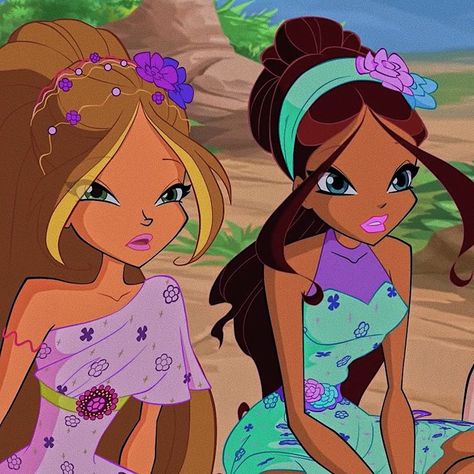 Stella And Bloom Winx Club, Stella Colorado Winx Club, Stella And Flora Winx Club, Winx Club Icons Stella, Stella From Winx Club, Ex Factor, Vintage Cartoon, Winx Club, Roxy