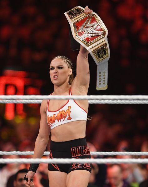 Ronda Rousey At Wrestlemania 35 Ronda Rousey Photoshoot, Divas Championship, Ronda Rousey Wwe, Female Mma Fighters, Ronda Jean Rousey, Rowdy Ronda, Ufc Women, Shayna Baszler, Wwe Female