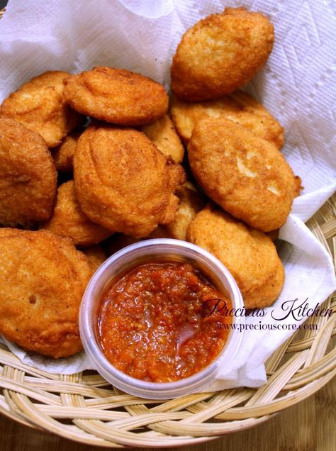 HOW TO MAKE ACCRA BEANS | Precious Core Ghanaian Food Snacks, Akara Recipe Nigerian Food, Ghanaian Beans Stew, Accra Ghana Aesthetic, Akara Recipe, Gari And Beans Ghana, How To Soak Beans, Food Kiosk, About Pregnancy