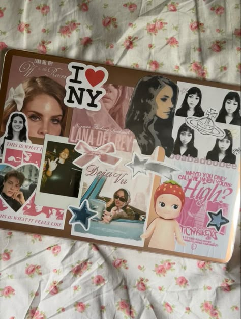 Pink Laptop Case With Stickers, Macbook Case With Stickers, Decorated Macbook, Macbook Aesthetic Stickers, Laptop Decoration Ideas, Laptop Stickers Aesthetic Ideas, Decorate Computer, Coquette Macbook Wallpaper, Coquette Macbook