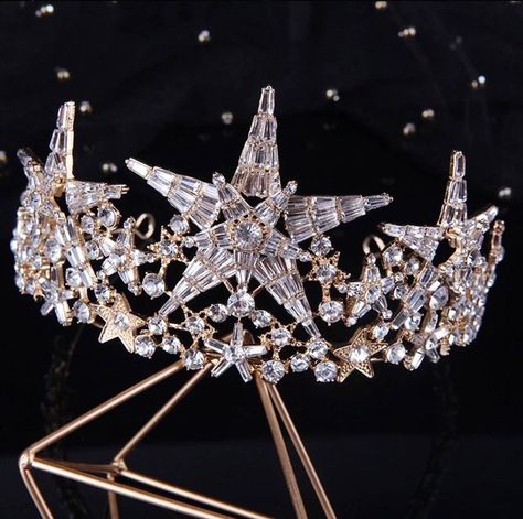 GlamourGhoulFinds on Instagram: "Gorgeous big star tiara! Available in silver or gold. Shop at link in bio! #startiara" Art Deco Moon, Bridgerton Ball, Wedding Bride Hair, Magical Objects, Star Crown, Girls Tiara, Hedy Lamarr, Burlesque Costume, Beautiful Tiaras