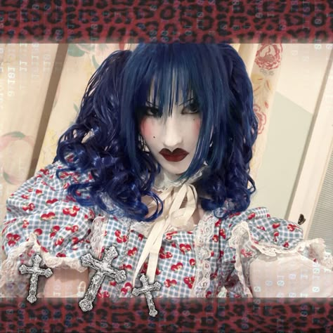 ʚ♡ɞ˚ #goth #gothstyle #aesthetic #emo #jfashion #egirl #alt #alternativegirl #makeup#harajuku #kotekei #コテ系 #eglcommunity #egl #classiclolita #oldschoollolita Visual Kei Makeup Tutorial, Vkei Makeup, Vkei Hair, Visual Kei Makeup Eye, Short Visual Kei Hair, Visual Kei Makeup, Dark Girly Kei, Black Butler Manga, Visual Kei Memes