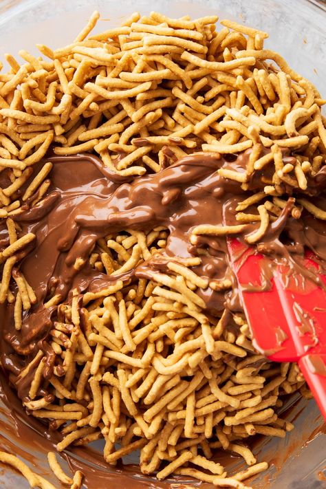 Crispy, crunchy, and chocolatey: Haystack Cookies feature crispy chow mein noodles coated in a chocolate butterscotch coating. An easy 3 ingredients recipe for no bake haystack cookies! | Recipe on BeamingBaker.com Haystacks Recipe Chocolate, No Bake Butterscotch Cookies, Cookies With Chow Mein Noodles, Haystack Cookies No Bake, Chow Mein Cookies, No Bake Haystack Cookies, Chocolate Haystack Cookies, Chow Mein Noodle Cookies, Crispy Chow Mein