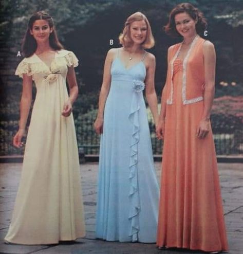 Prom Dress 70s Style, Vintage Prom Dresses 60s, 70s Style Prom Dress, 70s Prom Aesthetic, Retro Formal Dress, 70’s Prom Dresses, 1970 Prom Dresses, 80s Formal Wear, Retro Formal Dresses