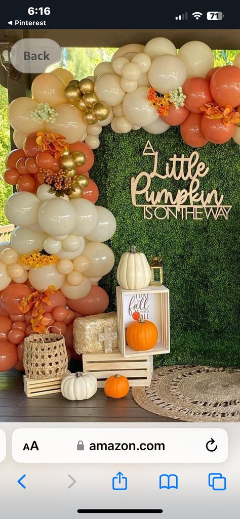 Baby Shower Diy Decor, Fall Baby Shower Backdrop, Fall Balloon Arch, November Baby Shower, Garland Ideas, Baby Shower Backdrop, Baby Shower Pumpkin, Baby Shower Fall, Baby In Pumpkin