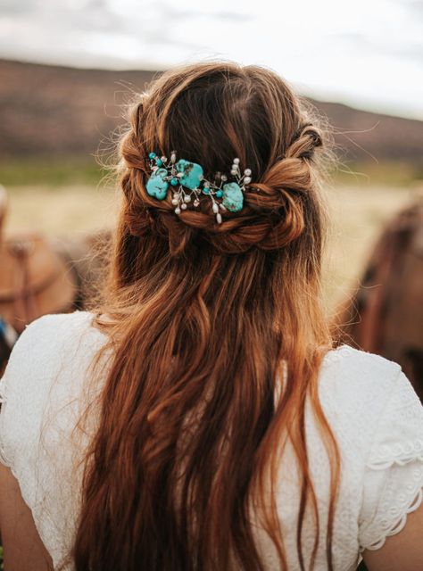 Western Wedding Hair Accessories, Western Bridal Accessories, Wedding Hair With Turquoise, Western Wedding Hair Piece, Turquoise Wedding Hair Piece, Western Wedding Hair With Turquoise, Turquoise Hair Piece, Western Wedding Hair Styles, Western Bride Accessories