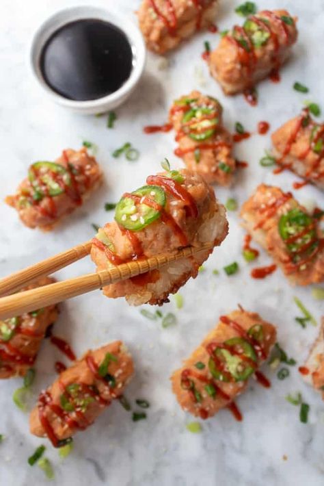 Crispy Tuna Bites, Crispy Rice With Spicy Tuna, Tuna Crispy Rice Recipe, Crispy Tuna Rice, Crispy Tuna Rice Bites, Crispy Spicy Tuna, Crispy Sushi Rice, Crispy Rice Spicy Tuna, Crispy Rice Sushi