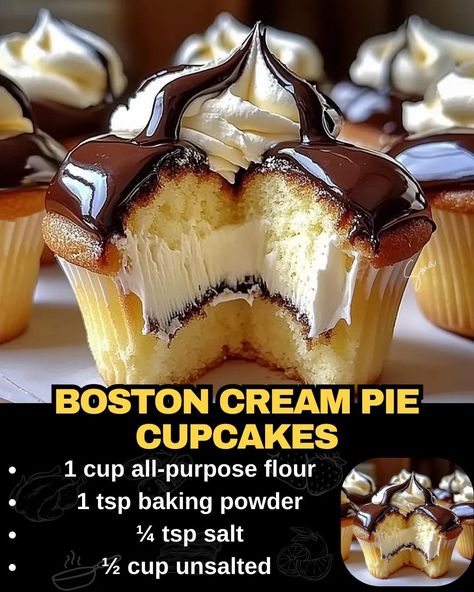 Boston Cream Pie Cupcakes Boston Cream Pie Whoopie Pies, Chocolate Pudding Filled Cupcakes, Boston Crème Pie Cupcakes, Boston Cream Cake Easy, Boston Crème Cupcakes, Boston Cream Filling Recipe, Boston Cream Pie Cheesecake, Boston Crème Pie, Boston Cream Cupcakes Recipe