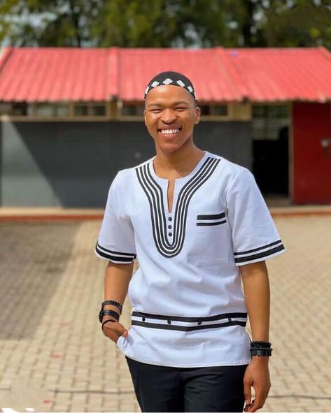 Xhosa Traditional Attire For Men, Men’s Xhosa Attire, Modern Xhosa Attire For Teens, Umbhaco Xhosa Designs Black And White, Modern Xhosa Attire, Male Traditional Shirts South African, Xhosa Attire, South African Traditional Dresses, African Traditional Wear