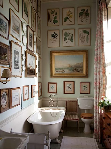 Bath at Milton from The English Country House via Quintessence Bathroom Gallery Wall, Interior Boho, Bathroom Gallery, Bad Inspiration, Decor Baie, English Country House, Design Del Prodotto, Bath Room, World Of Interiors