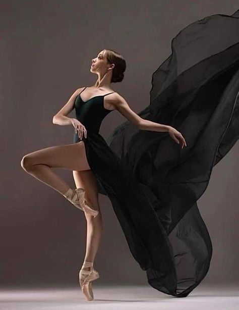 Lyrical Dance Photography, Ballet Photography Poses, Dancer Leotard, Dancers Body, Dance Picture Poses, Dancer Photography, Ballet Pictures, Be The Best Version Of You, Dance Photography Poses