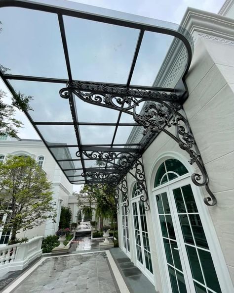 Iron Pergola, Restaurant Facade, Hotel Canopy, Walkways Paths, Creative Landscape, Ceiling Design Modern, French Architecture, Classic Interior Design, House Outside Design