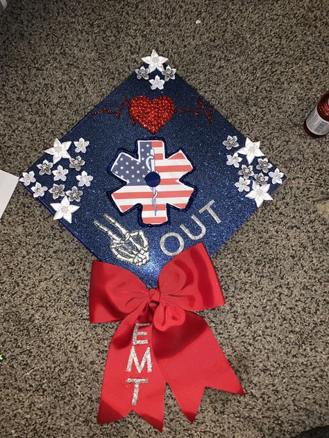 Ems Graduation Cap, Emt Graduation Caps, Gcu Graduation, Paramedic Graduation, Emt Graduation, Emt Life, Paramedic School, Texas Theme, College Graduation Cap Decoration