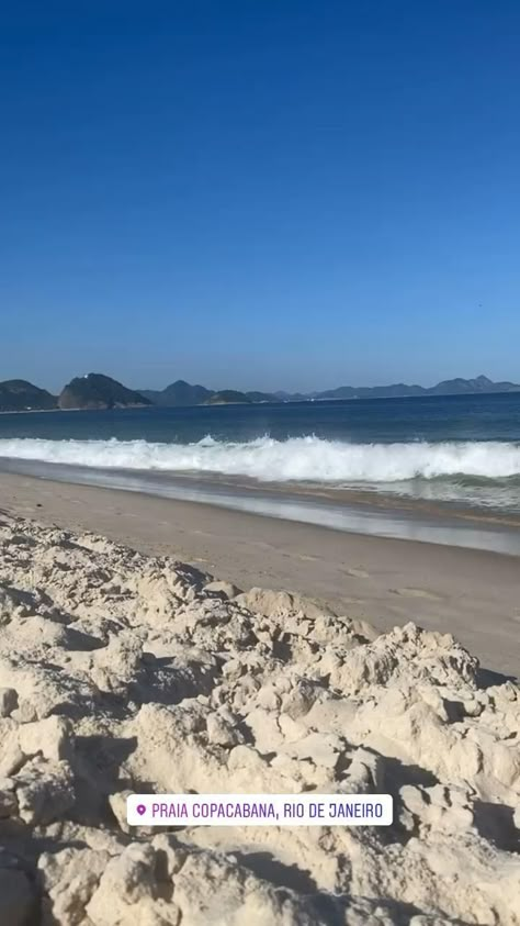 Praia Copacabana [Vídeo] em 2021 | Praia de copacabana, Praias rio de janeiro, Vídeos de viagem Brazil Culture, Blue Sky Clouds, Dark Disney, Mood Instagram, Cool Pictures Of Nature, Sunset Pictures, Perfect Life, Sky And Clouds, Summer Pictures