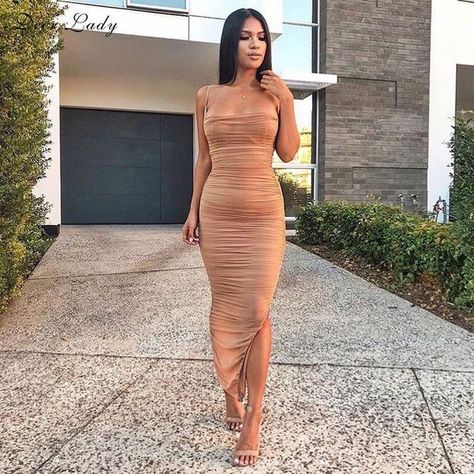 Pinterest: seanabeauty ✾✾✾ Nude Dress Outfit, Beige Bodycon Dress, Ibiza Dress, Outfit Night, Tan Dress, Nude Dress, Bodycon Maxi Dresses, Beauty Dress, Midi Dress Party