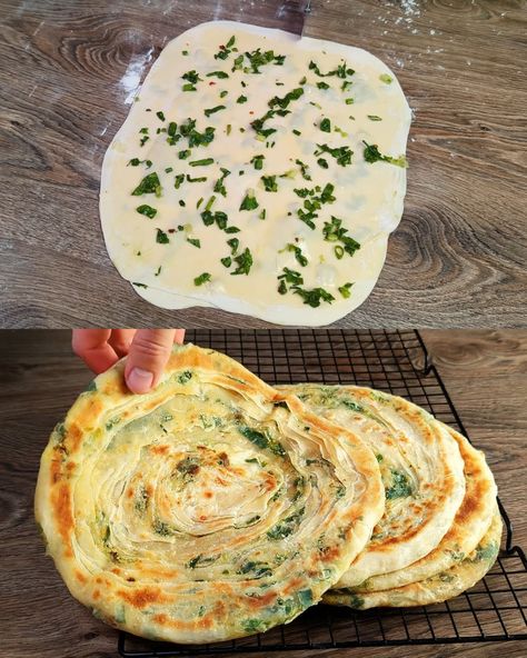 Layered Flatbread with Spinach and Green Onion Filling - Greenku Recipes Norwegian Flatbread Recipes, Mediterranean Spinach Recipes, No Fat Recipes, Spinach Biscuits, Flatbread Ideas, Scallion Bread, Avocado Flatbread, Flat Bread Recipe, Bread Head