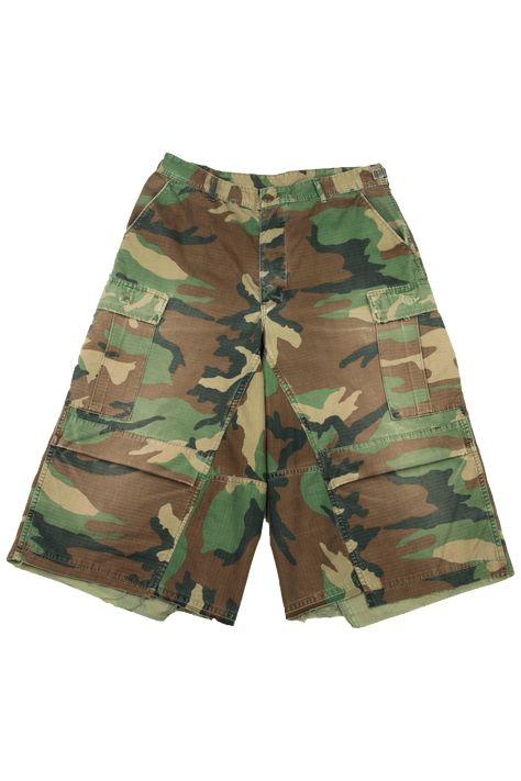 Us Soldiers, Camo Shorts, Us Military, Vintage Military, Camo, The Neighbourhood, Relaxed Fit