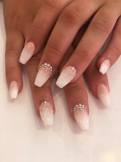 Bridal Nails French, Wedding Toe Nails, Nail Art Mariage, Wedding Toes, Fall Wedding Nails, Wedding Day Nails, Bridal Nails Designs, Bridesmaids Nails, Wedding Nail Art Design