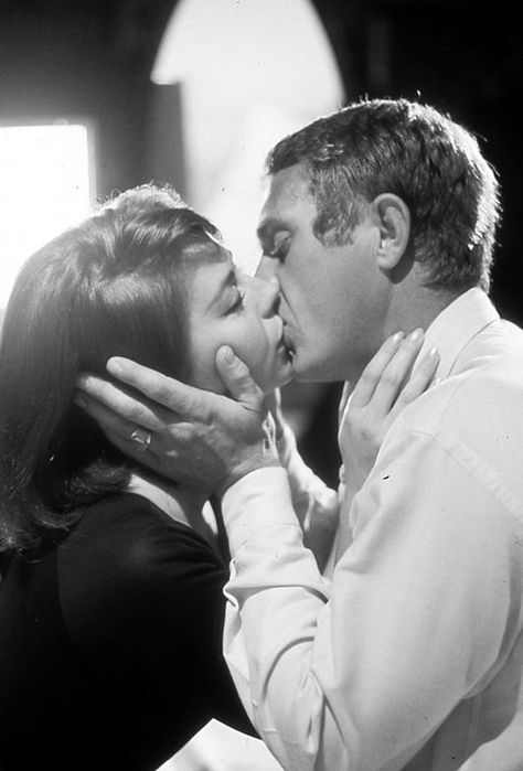 William Claxton, Steve Mcqueen Style, Steve Mc, John Wilson, Hollywood Couples, Natalie Wood, Feeling Pictures, Wood Photo, Human Poses Reference