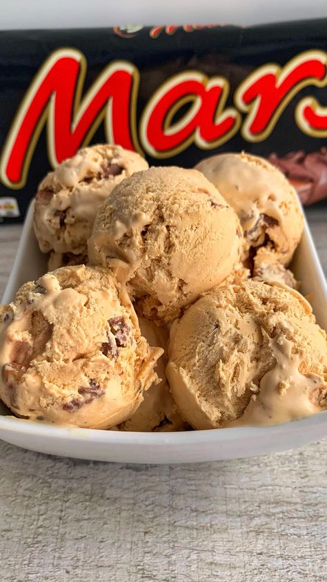 fitwafflekitchen on Instagram: 3-INGREDIENT CARAMEL MARS BAR ICE CREAM 😍 This ice cream was so so delicious! Super creamy, caramel flavoured ice cream, loaded with… Loaded Ice Cream, Mars Bars, Mars Bar, Creamy Caramel, Flavor Ice, Ice Cream Popsicles, Icecream Bar, Caramel Flavoring, Ice Cream Flavors