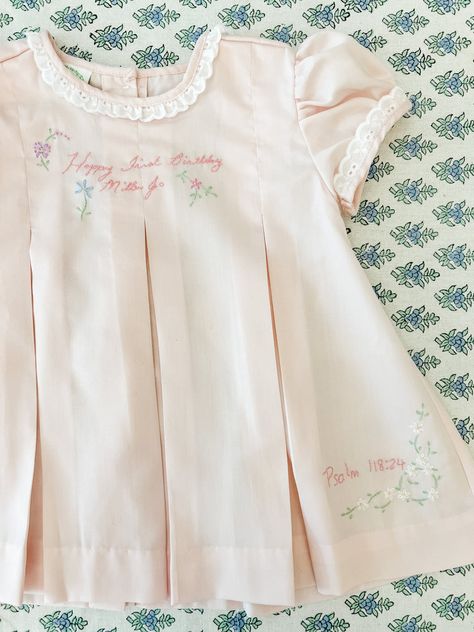 Custom Hand Embroidery Designs - Grace and James Kids – Grace & James Kids Crochet Handkerchief, Baby Dress Embroidery, Corner Crochet, Alice Dress, Pleat Dress, Vintage Baby Clothes, Baby Fits, Baby Embroidery, Hand Embroidery Design