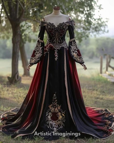 Queen Dress Royal Medieval, Fantasy Dress Queens, Medieval Ball Gown, Targaryen Clothes, Targaryen Dress, Visenya Velaryon, Royal Ball Gown, Strange Dream, Rose Costume