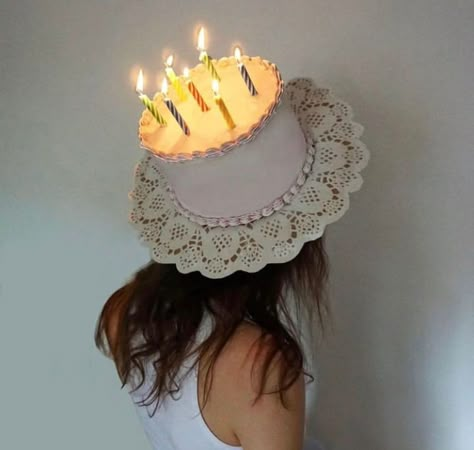 Cake Costume Diy, Birthday Hat Aesthetic, Birthday Cake Costume, Girl Birthday Cake Ideas, Fries Sauce, Sliced Cake, Wallpapers Food, Cake Costume, Johnson Tsang