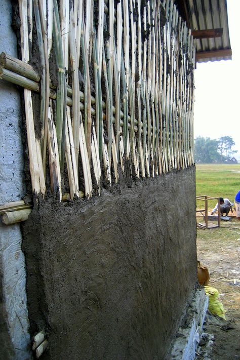 Building Low-Cost, Sustainable Bamboo Houses Bamboo Houses, Bamboo Weave, Straw Bale Construction, Cob Building, Rammed Earth Homes, Bamboo Building, Earth Bag Homes, Natural Building Materials, Bamboo House Design