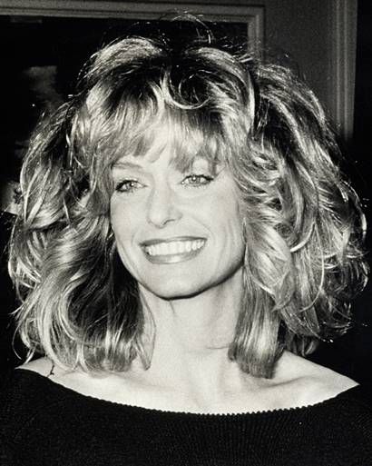 Fine Flat Hair, Farrah Fawcet, Pixie Bob Haircut, Tuscan Design, Artist Photo, Shoulder Hair, Flat Hair, Farrah Fawcett, Va Va Voom