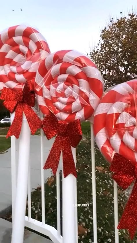 Let's watch louflores’s video #christmas #DIY #decor #outdoorchristmasdecorations #christmascabinetsdecoratingideas #porchchristmasdecorations #indoorchristmasdecorations #christmascoffeetabledecor #christmastreedecorations Small Yard Christmas Decor, Outdoor Peppermint Christmas Decorations, Candy Cane House Decorations, How To Make Candy Cane Decorations, Fun Diy Christmas Decorations, Christmas Outside Decorations Diy, Christmas Decor Ideas Candyland, Christmas Pool Decorations, Diy Candy Canes Outdoor