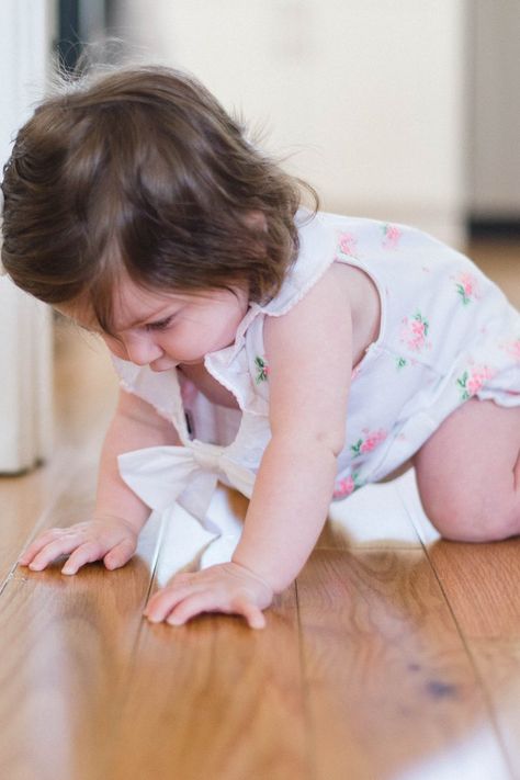 If Your Baby Isn’t Crawling by This Age, Talk to Your Doctor Hit Head, Baby Knee Pads, Kids Motor Skills, Crawling Baby, Shy Girls, Baby Proofing, Milestone Cards, Baby Learning, Childrens Party