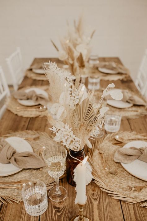 Boho Beach Wedding Centerpieces, Boho Beach Wedding Table Decor, Boho Style Wedding Decoration, Boho Table Decor Wedding, Boho Centerpieces Wedding, Boho Beach Wedding Ideas, Boho Wedding Table Decor, Boho Wedding Florals, Boho Table Decor