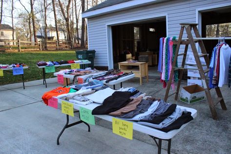 15 Genius Garage Sale Tips and Tricks to Make More Money - The Krazy Coupon Lady Yard Sale Pricing Guide, Garage Sale Hacks, Garage Sale Clothes, Yard Sale Clothes Rack, Yard Sale Clothes, Community Yard Sale, Successful Garage Sale, Yard Sale Hacks, Yard Sale Organization