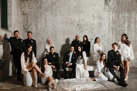 Vanity Fair Style Family Photoshoot, Dramatic Bridal Party Photos, Magazine Wedding Photos, Vogue Wedding Photography, Large Group Photography, Bridesmaids Portraits, Camilla Morrone, Wedding Editorial Photography, Wedding Group Photos