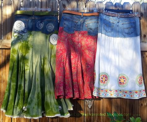 Refashion Co-op: Ooh those denim skirts! Artisanats Denim, Diy Clothes Refashion Videos, Jean Diy, Robe Diy, Clothing Upcycle, Diy Clothes Refashion, Diy Jeans, Diy Clothes Videos, Denim Projects