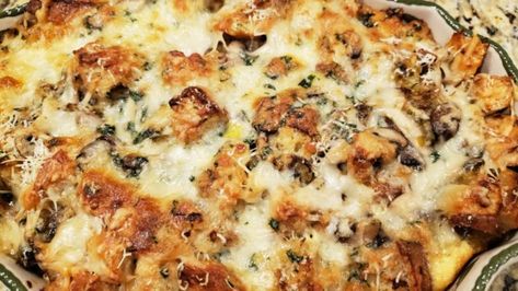 Parmesan Cheese Recipes, Savory Bread Pudding Recipe, Mushroom Bread Pudding, Leeks Recipe, Savory Bread Pudding, Recipes Sides, Recipes With Ingredients, Savory Bread Puddings, Leek Recipes