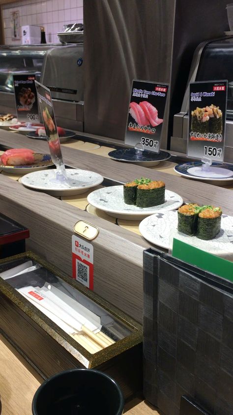 Sushi Conveyor Belt, Conveyor Belt Sushi, Bluefin Tuna, Conveyor Belt, Japan Trip, Tempura, Japanese Food, Japan