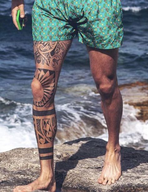 Leg Maori Tattoo Men, Men Tattoo Leg Ideas, Maori Tattoo Designs Leg, Tatoos Men Leg Ideas, Maori Arm Tattoo, Men Leg Sleeve, Maori Tattoo Leg, Upper Leg Tattoo Men, Above The Knee Tattoo Men