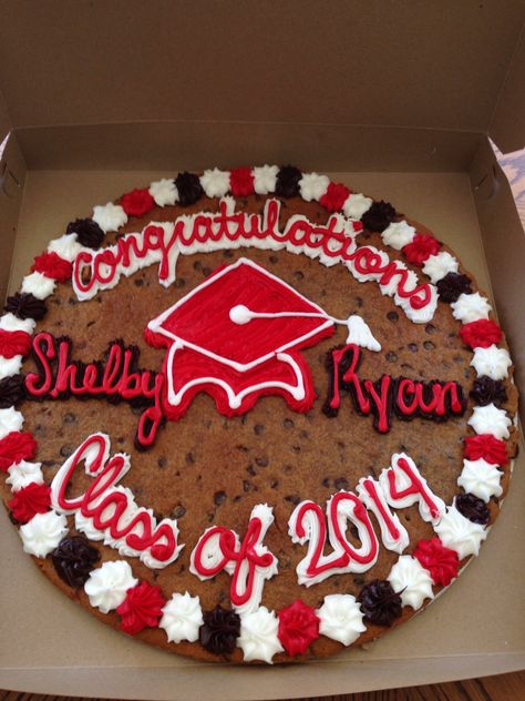 Shelby's graduation cookie cake! Lamar University. Graduation Cookie Cake Designs, Cookie Cake Graduation Design, Grad Cookie Cake, Graduation Cookie Cake Ideas, Graduation Cookie Cake, Cookie Cake Ideas, Grad Party Food, Graduation Goals, Big Cookies