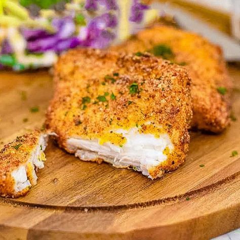 Keto Fried Fish Breaded (2g Carbs) - Recipe by My Keto Kitchen Keto Fried Fish, Pickerel Recipes, Air Fry Fish Recipe, Trout Fillet Recipes, Breaded Fish Recipe, Crumbed Fish, Fried Catfish Recipes, Fried Fish Recipe, Breaded Fish