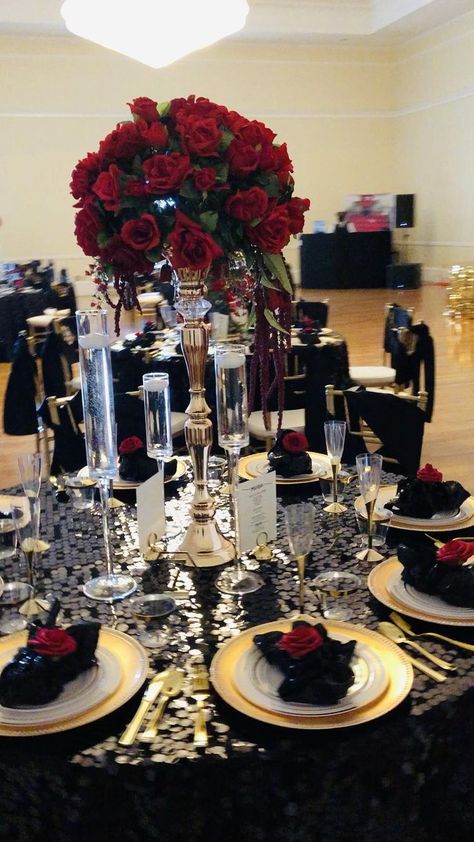 Red, black, white and gold [Video] | Black wedding decorations, Red wedding decorations, Quince decorations White Gold Wedding Theme, Black White Gold Wedding Theme, Wedding Decorations Red, Red Quinceanera Ideas, Red Gold Wedding, Quince Themes, Black Red Wedding, Gold Video, Black Wedding Decorations