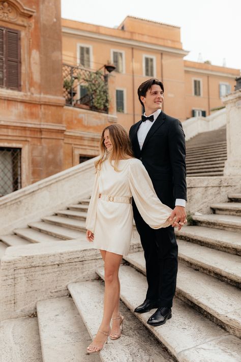 Rome Couple, Rome Wedding, Rome Photo, Travel Photoshoot, Engagement Session Outfits, Michigan Wedding Photographer, Italy Photo, How To Pose, Couples In Love