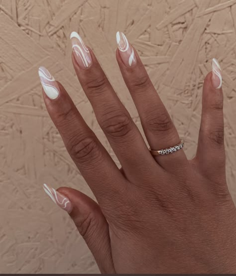 Clear Glitter Nails, Tip Nail Designs, White Almond Nails, Acrylic Nails Almond Shape, Hoco Nails, Formal Nails, Glamour Nails, Lines On Nails, Blush Nails