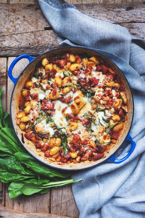 Farmer Sausage & Spinach Gnocchi (One-pan dinner!) - Lepp Farm Market Dutch Oven Gnocchi, Farm Fresh Dinner Recipes, Farmer Sausage Recipes Dinners, Farmers Sausage Meals, Recipes With Farmer Sausage, Farmers Sausage Recipes, Farmer Sausage Recipes, Meal Salads, Farmer Sausage