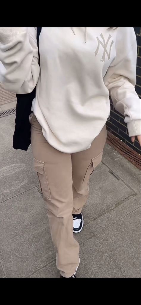 Cargos and hoodie with jordans #fit #ootd #fashion #inspogirl Creme Hoodie Outfit, Hoodie And Cargos, Beige Hoodie Outfit For Women, Hoodies To Go With Cargos, Jordan Hoodie Outfit, Creme Cargo Pants Outfit, Beige Cargo Pants Outfit Winter, Cream Hoodie Outfit, Beige Essentials Hoodie