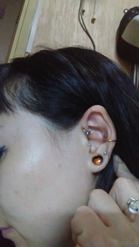 0 gauge glass plugs from Arctic Buffalo. Love it :) Plugs With Second Piercing, Glass Plugs Stretched Ears, Glass Ear Plugs, Second Piercing, Ear Gauges, Stretched Ears, Ear Plugs, Body Mods, Dream Jewelry