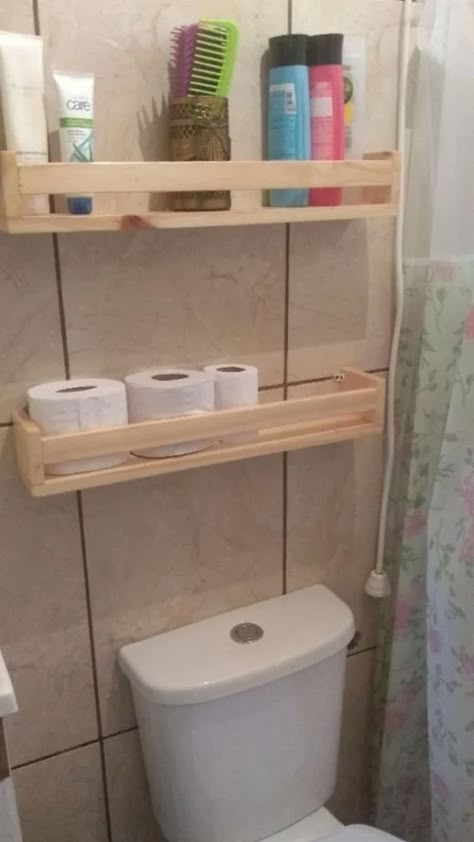 Small Bathroom Storage Solutions Space, Space Saving Closet, Small Bathroom Shelves, Bathroom Organization Ideas, Decor Shelves, Small Bathroom Interior, Shelves Ideas, Home Decor Shelves, Bathroom Organization Diy