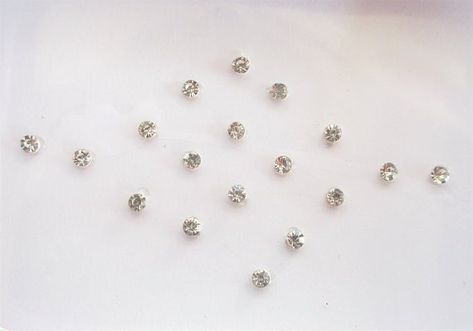 8 Pack-160 Silver Swarovski Crystal Dots Fake nose stud Small size Bindi.. Fake Nose Stud, Fake Eyebrows, Labret Jewelry, Bellybutton Piercings, Nose Studs, Fake Nose, Tooth Gem, Face Jewels, Eyebrow Piercing