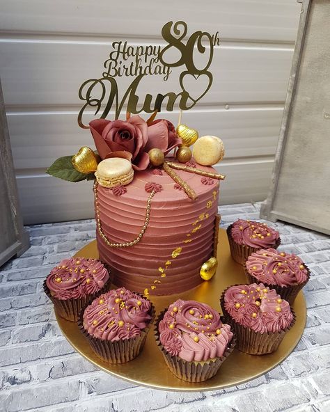 Burgandy Pink Birthday Decor, Maroon And Pink Birthday Theme, Burgundy And Gold Cake, Maroon Cake, Maroon Decor, Wedding Cakes Maroon, Rose Gold Cake, 40th Birthday Party Decorations, Birthday Plans